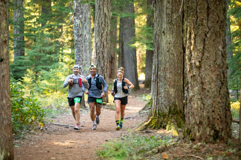 Runners on Pacific Crest Trail at Mountain Lakes 100, the prettiest Oregon 100 miler.